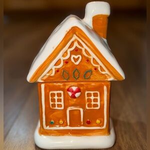 Holiday Time Gingerbread House Cookie Jar